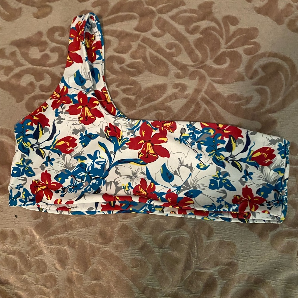 floral design swimming top